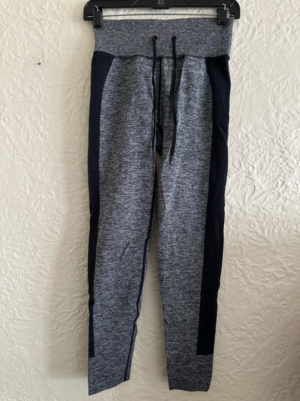 Victoria’s Secret Pink Black Heather Contour Seamless Jogger Leggings Medium